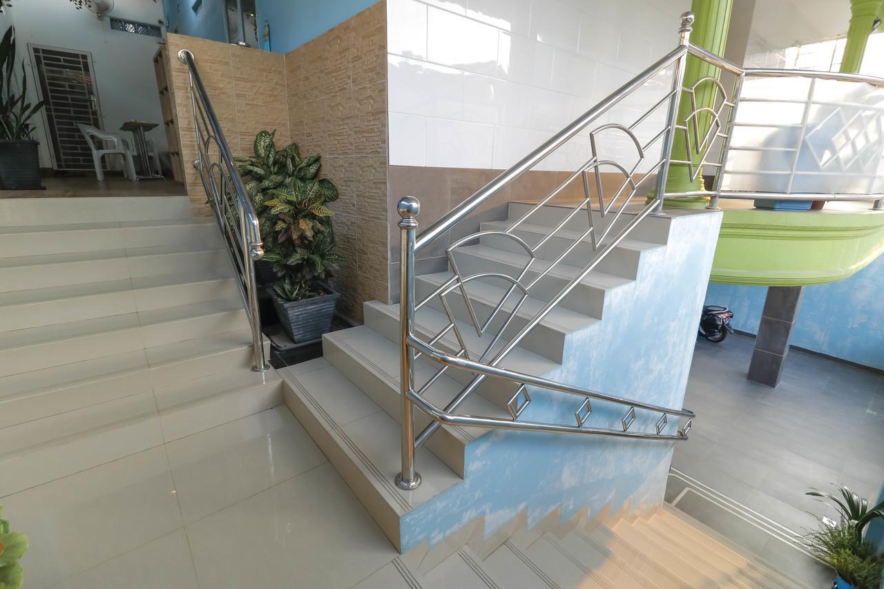 Reddoorz Near Nagoya Hill Hotel Batam Exterior photo